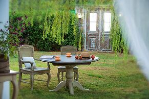 SunVillage Boutique Hotel