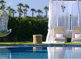 SunVillage Boutique Hotel