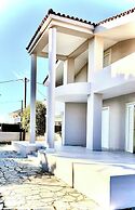 Paradise Apartments