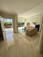 Paradise Apartments