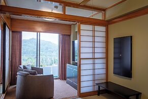 Okinawa Kariyushi Beach Resort Ocean Spa