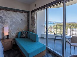 Okinawa Kariyushi Beach Resort Ocean Spa