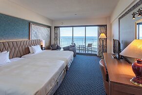Okinawa Kariyushi Beach Resort Ocean Spa