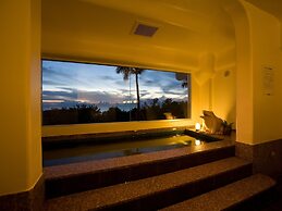 Okinawa Kariyushi Beach Resort Ocean Spa