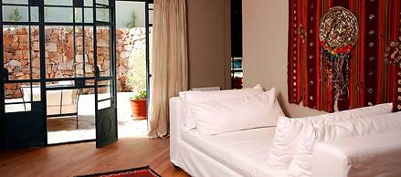 Kkala Boutique Hotel