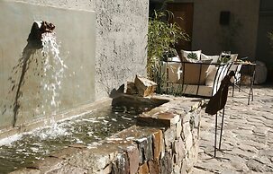 Kkala Boutique Hotel