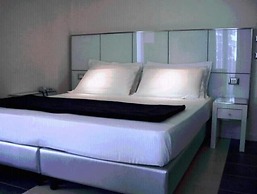 Atmosphere Suite Hotel