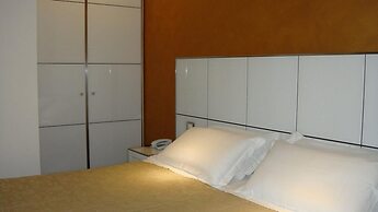 Atmosphere Suite Hotel