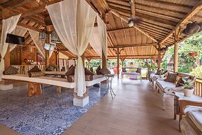 Taman Sari Bali Resort & Spa