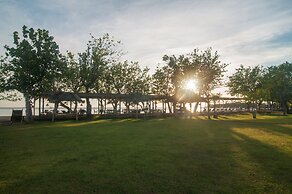 Amertha Bali Villas Beach Front Resort and Spa