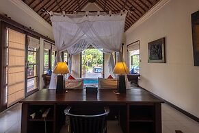 Amertha Bali Villas Beach Front Resort and Spa