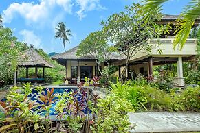 Amertha Bali Villas Beach Front Resort and Spa