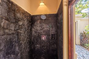 Amertha Bali Villas Beach Front Resort and Spa