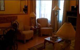 Le Royal Express Hotel