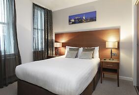 Stewart by Heeton Concept