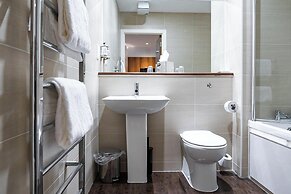 Stewart by Heeton Concept
