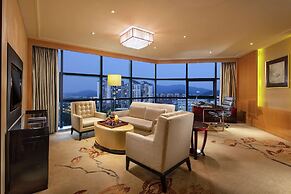 Hilton Guangzhou Baiyun - Free Shuttle for Canton Fair Period, Close t