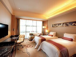 Hilton Guangzhou Baiyun - Free Shuttle for Canton Fair Period, Close t