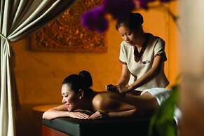 Hilton Guangzhou Baiyun - Free Shuttle for Canton Fair Period, Close t