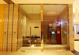 Hilton Guangzhou Baiyun - Free Shuttle for Canton Fair Period, Close t