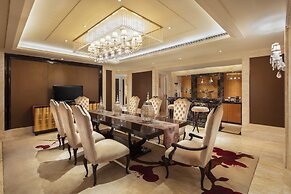 Hilton Guangzhou Baiyun - Free Shuttle for Canton Fair Period, Close t