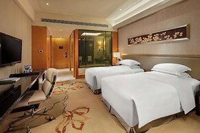 Hilton Guangzhou Baiyun - Free Shuttle for Canton Fair Period, Close t