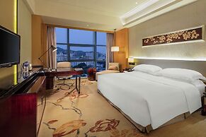 Hilton Guangzhou Baiyun - Free Shuttle for Canton Fair Period, Close t