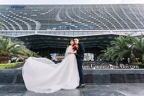 Hilton Guangzhou Baiyun - Free Shuttle for Canton Fair Period, Close t