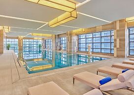 Hilton Guangzhou Baiyun - Free Shuttle for Canton Fair Period, Close t