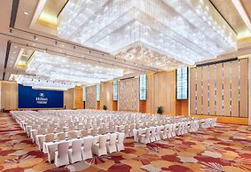 Hilton Guangzhou Baiyun - Free Shuttle for Canton Fair Period, Close t