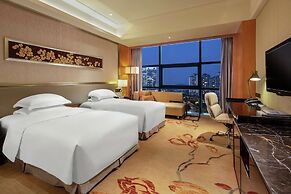 Hilton Guangzhou Baiyun - Free Shuttle for Canton Fair Period, Close t