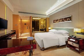 Hilton Guangzhou Baiyun - Free Shuttle for Canton Fair Period, Close t