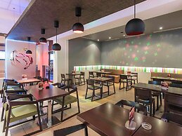 ibis Oran Les Falaises