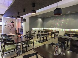 ibis Oran Les Falaises