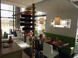 ibis Oran Les Falaises