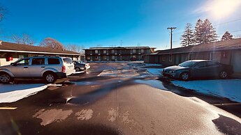 Curry’s Motel by OYO Saginaw MI