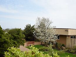 Windward Shores Ocean Resort