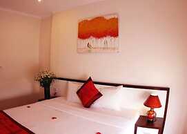 Rising Dragon Estate Hotel