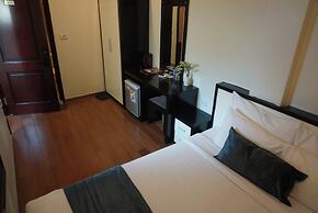 Rising Dragon Estate Hotel