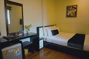 Rising Dragon Estate Hotel