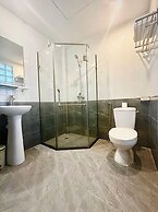 Rising Dragon Estate Hotel