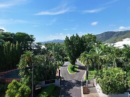 Oasis at Palm Cove