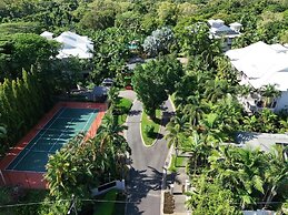 Oasis at Palm Cove