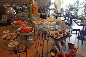 Hotel Shangri-La Kota Kinabalu