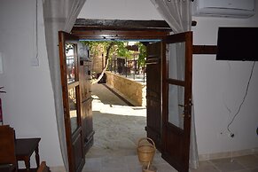 Vasilopoulos House