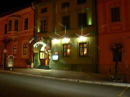Barbakan Hotel