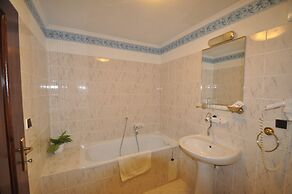 Barbakan Hotel