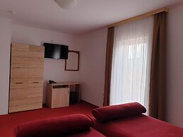 Hotel Mirni Kutak