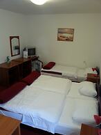 Hotel Mirni Kutak