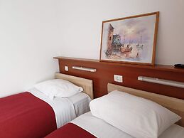 Hotel Mirni Kutak